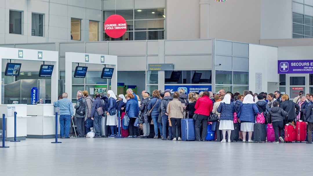 Air passenger traffic soar in 2018